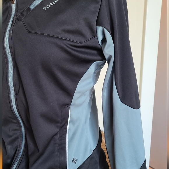 Columbia Omni-Shield Advanced Repellency Jacket - Picture 13 of 13